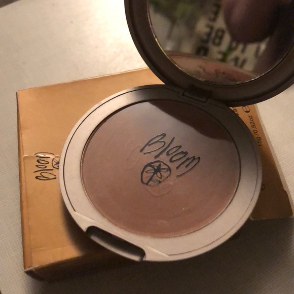 NIB Bloom Australian bronzing powder - Picture 2 of 5